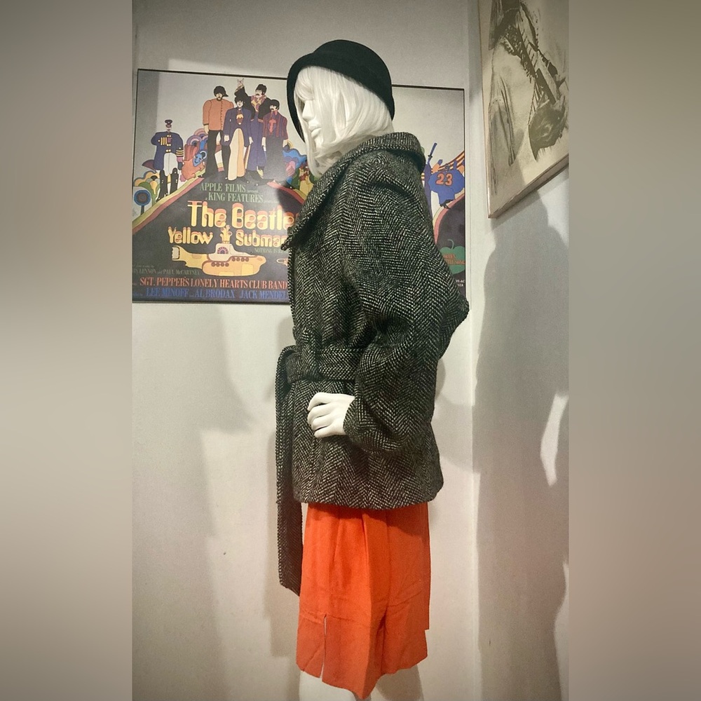 Vintage Y2K Curated 1920s Theme Outfit - Coat, Hat, Gloves, Dress, Accessories - Picture 7 of 15